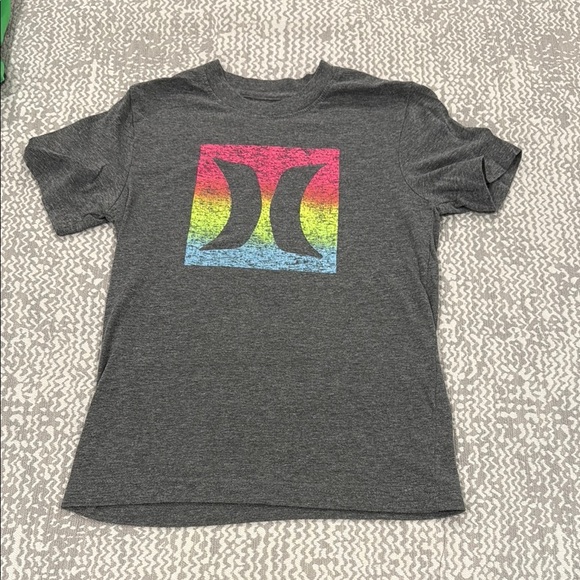 Hurley Other - Hurley Gray T-Shirt with Rainbow Logo